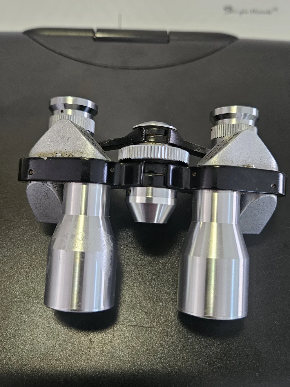 8x20 Compact Binoculars - Silver & Black